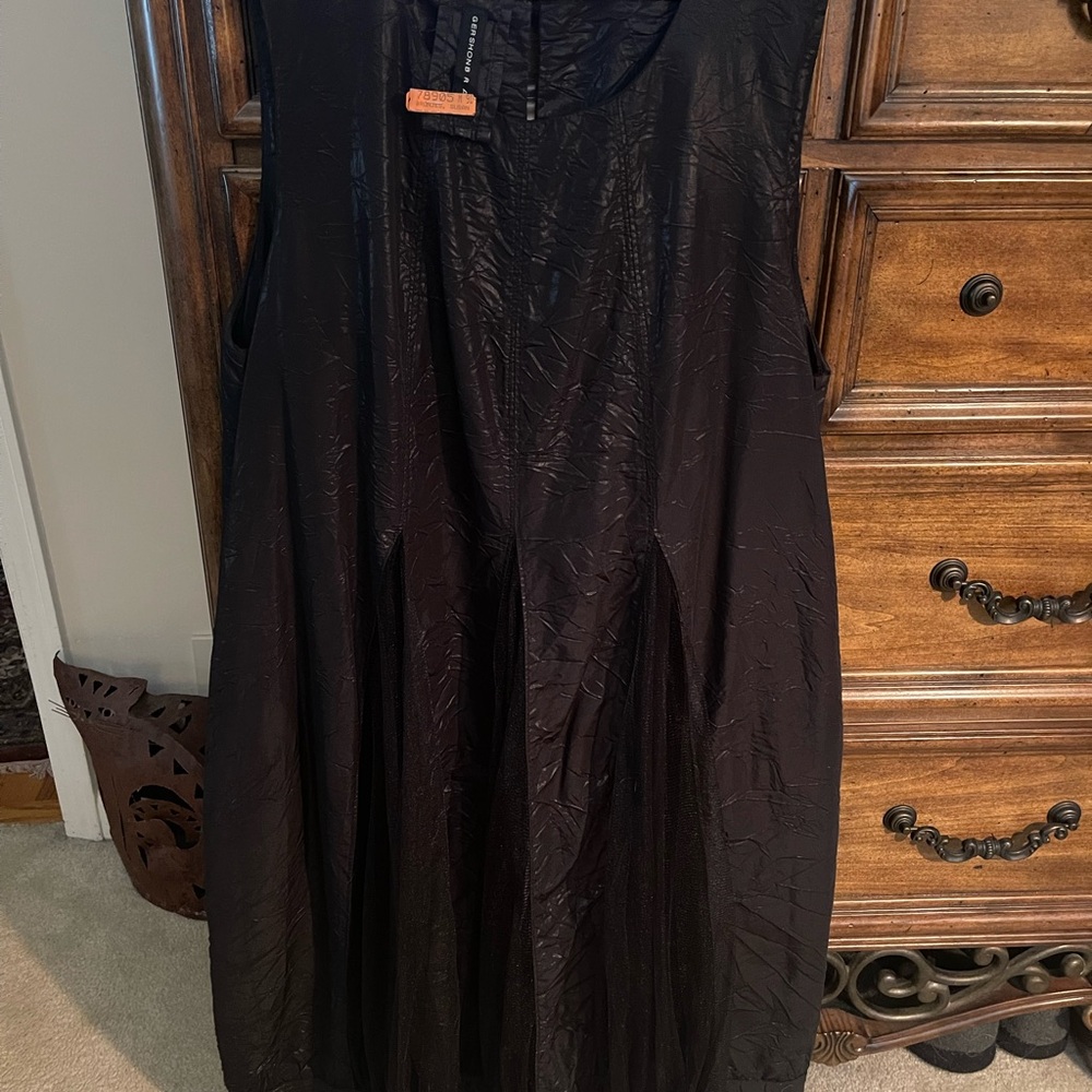 Elegant Black Midi Dress